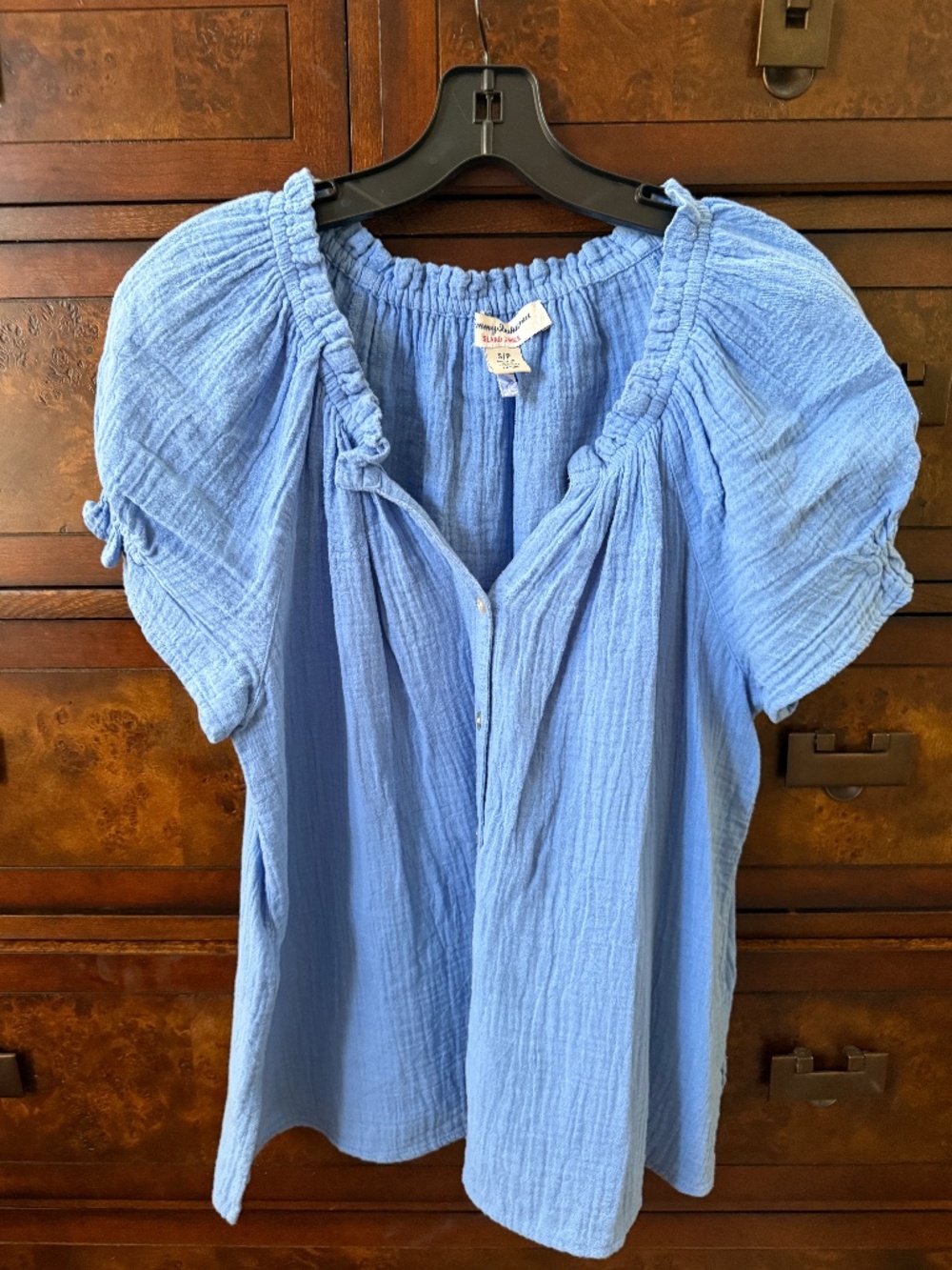 Tommy Bahama V-neck button down blouse -S/P